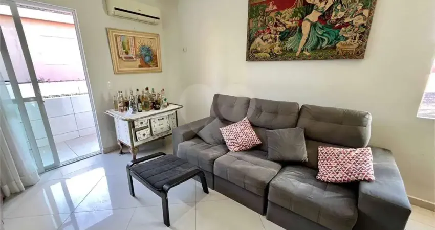 Casa em condomínio fechado com 3 quartos à venda na Vila Belmiro, Santos