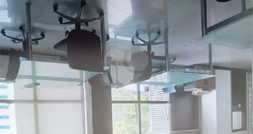 Sala comercial à venda no Centro, Santos