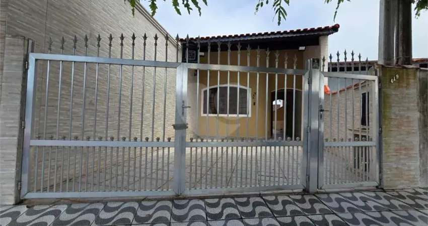 Casa com 3 quartos à venda na Rua Zequinha de Abreu, 419, Solemar, Praia Grande