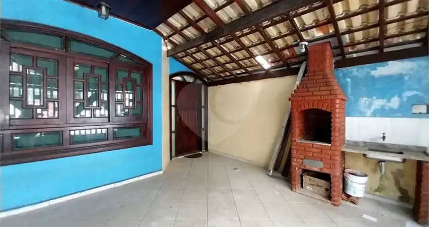 Casa com 2 quartos à venda em Guilhermina, Praia Grande 