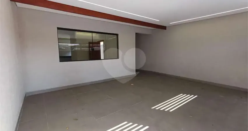 Casa com 2 quartos à venda na Tupi, Praia Grande 