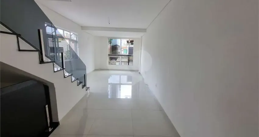 Casa com 3 quartos à venda no Embaré, Santos 