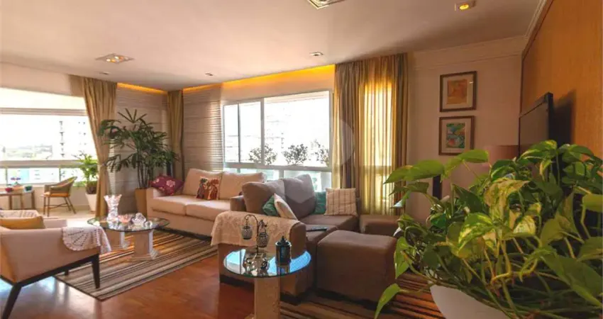 Apartamento com 3 quartos à venda na Alameda dos Aicás, 340, Moema, São Paulo