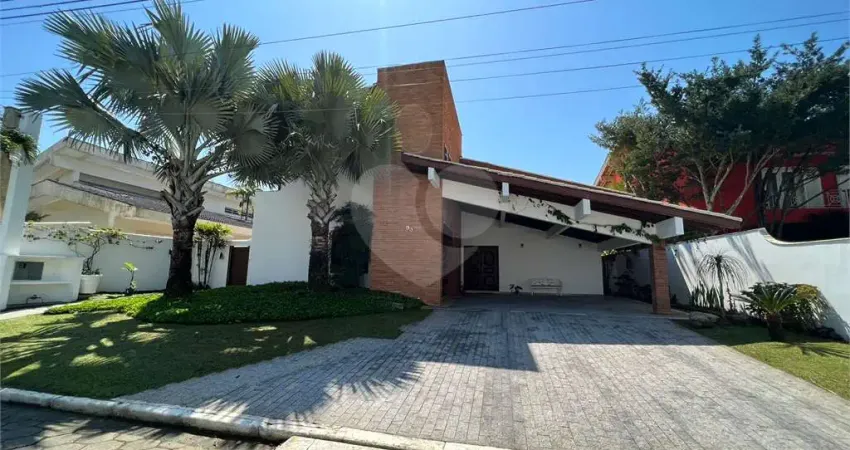 Casa com 4 quartos à venda na Rua Amadeu Fernandes Conde, 90, Jardim Acapulco, Guarujá