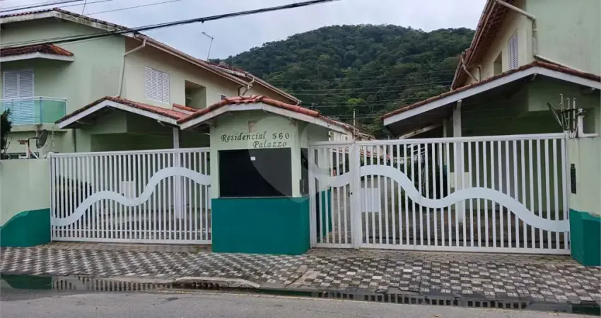 Casa em condomínio fechado com 2 quartos à venda na São Paulo, 560, Vila São Paulo, Mongaguá