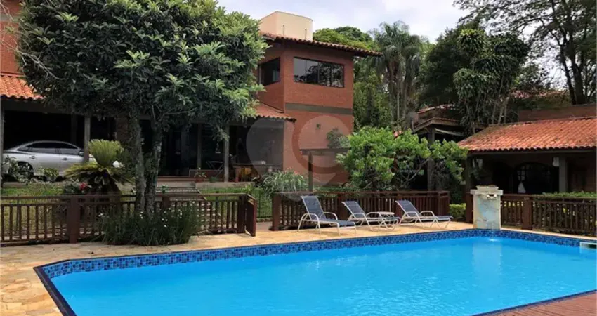 Casa em condomínio fechado com 3 quartos à venda no Centro, Jandira