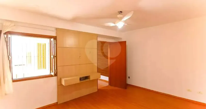 Casa com 3 quartos à venda na Rua Abraham Bertie Levi, 97, Vila Sônia, São Paulo