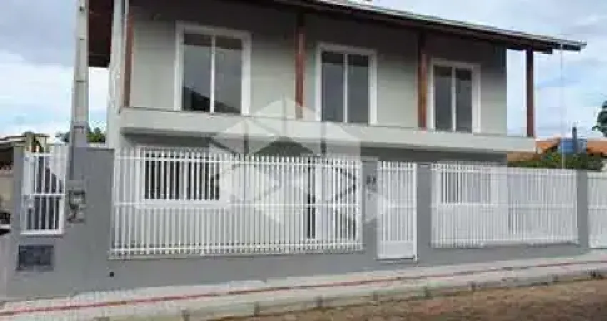 Casa com 4 quartos à venda na Getúlio Bittencourt, 88, Centro, Barra Velha