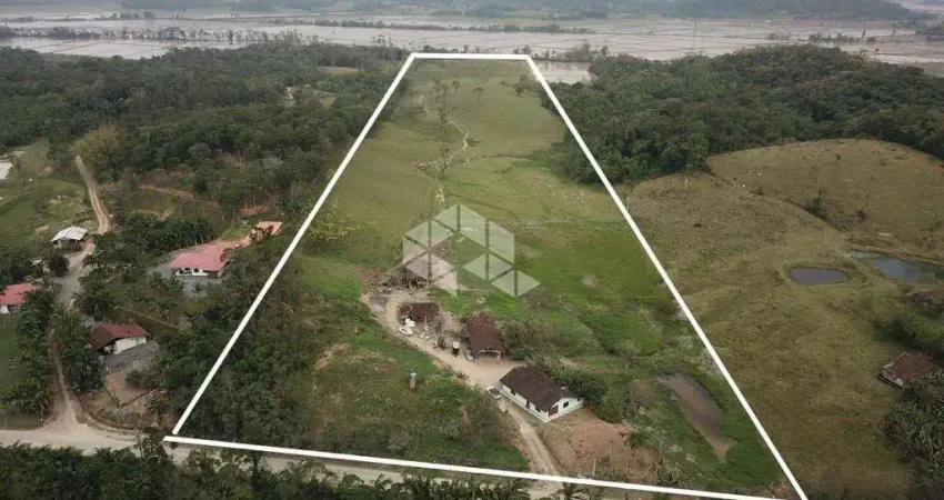 Chácara a Venda no Bairro Vila Nova com 104.000m², ideal para eventos, criação de gado e espaço para plantação de arroz!