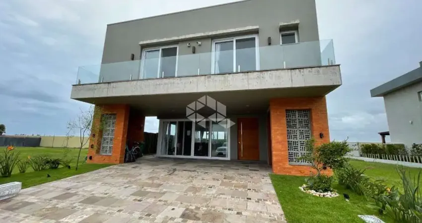 Casa em Condomínio Fechado à venda no Blue, Xangri-Lá com 4 quartos (4 suítes)