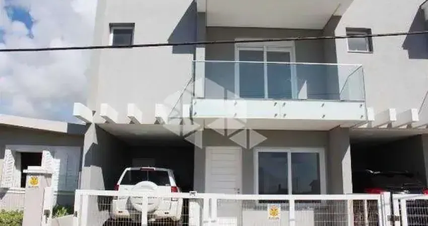 Duplex com 3 dormitórios, 1 vaga, no bairro centro, Xangri-lá/RS