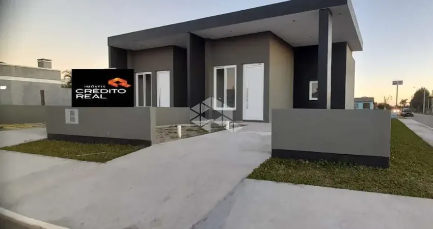 Casa térrea com  pé direito duplo, em Xangri-la - Noiva do Mar