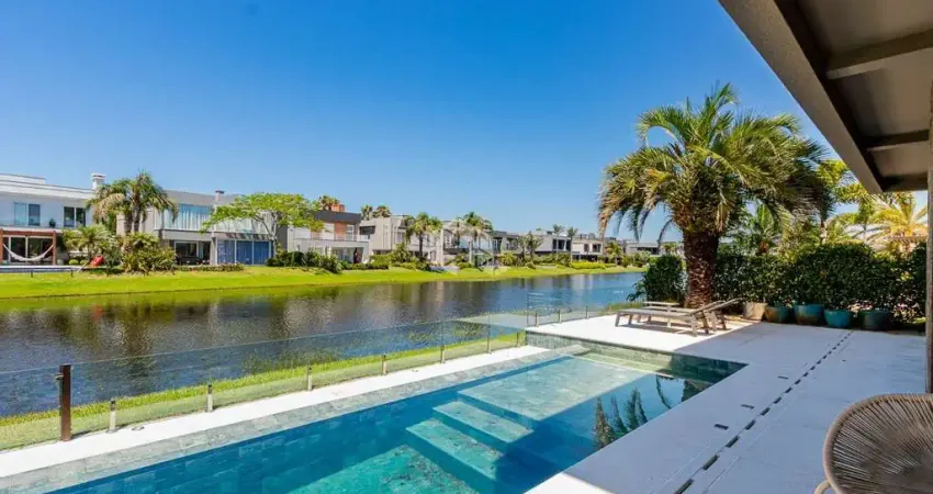 Casa/sobrado condomínio enseada lagos de xangri-lá 05 dormitórios/05 suítes 02 vagas