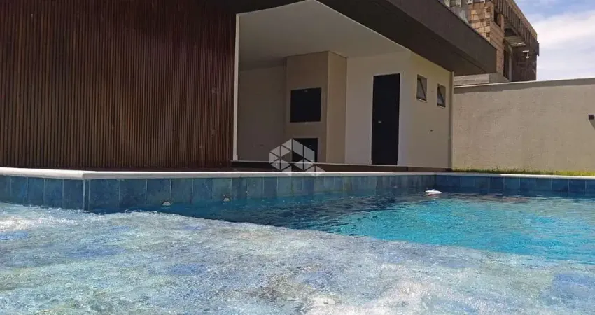 Luxuosa casa de 4 suítes e piscina, no Caledônia com Exclusividade