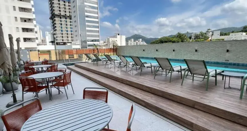 Apartamento 05 dormitórios sendo 05 suítes e 06 vagas de garagem