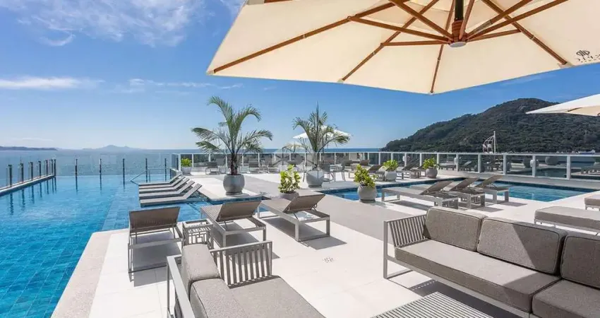 Apartamento frente mar 4 suítes 4 vagas 1 por andar em balneário camboriú