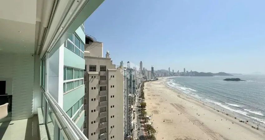 Apartamento com 4 suítes e 3 vagas de garagem em balneário camboriú frente mar com linda vista mar
