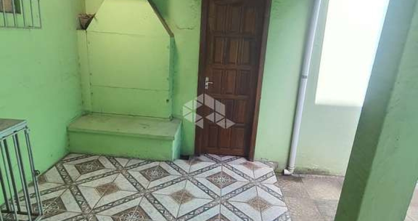 Casas de alvenaria com 5 quartos, duas salas, duas cozinhas uma area de serviço