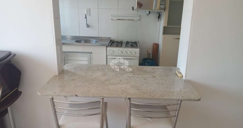 APARTAMENTO COM 1 DORM, CLOSET  COM 40m² NO BAIRRO JARDIM BOTÂNICO.