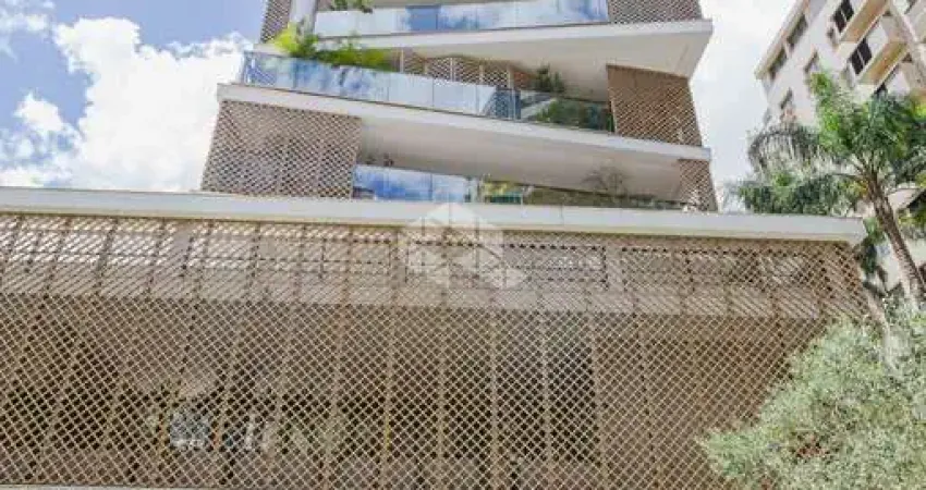 Apartamento com 3 suítes, living para 4 ambientes integrados à sacada,