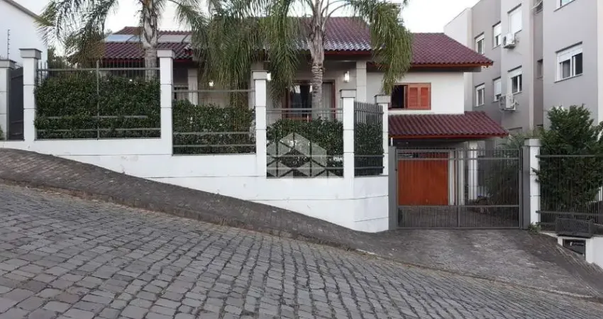 Casa com 3 quartos à venda na Rua Pernambuco, 1530, Universitário, Bento Gonçalves