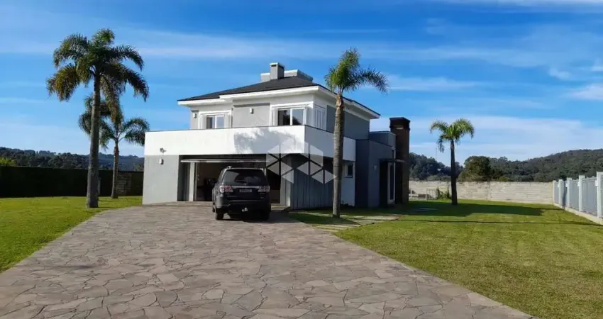 Casa com 3 quartos à venda na RSC-453, 109, Medianeira, Farroupilha