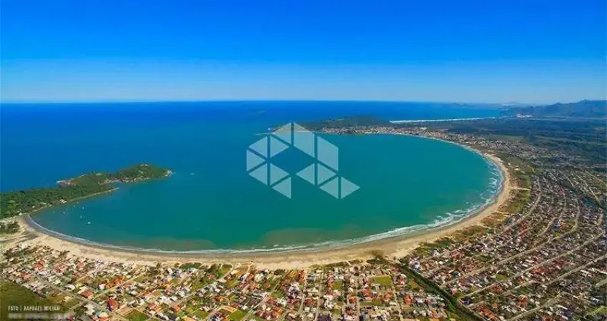 Apartamento com 3 quartos/dormitórios no bairro Enseada da Pinheira, em Palhoça- SC