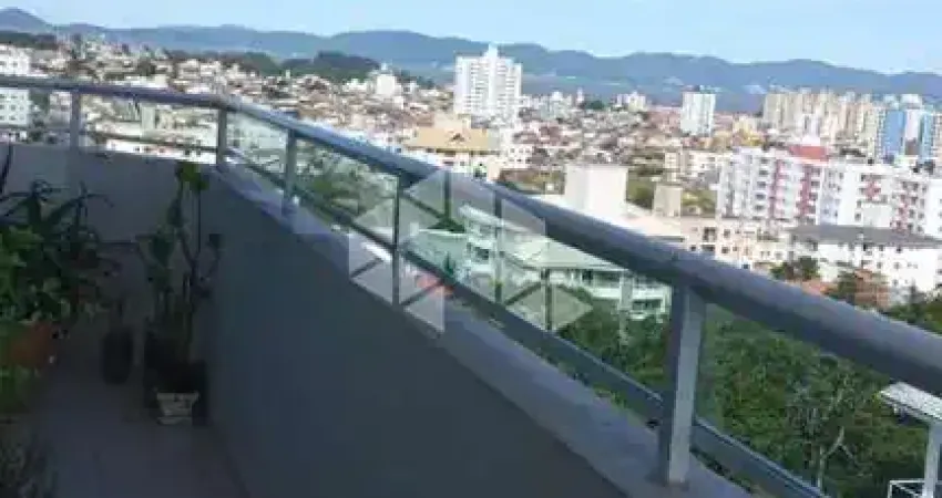 Apartamento com 3 quartos/dormitórios no bairro Areias, em São José/SC
