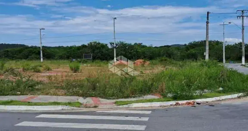 Terreno à venda na Rua Francisco Ignácio do Nascimento, 02, Forquilhas, São José
