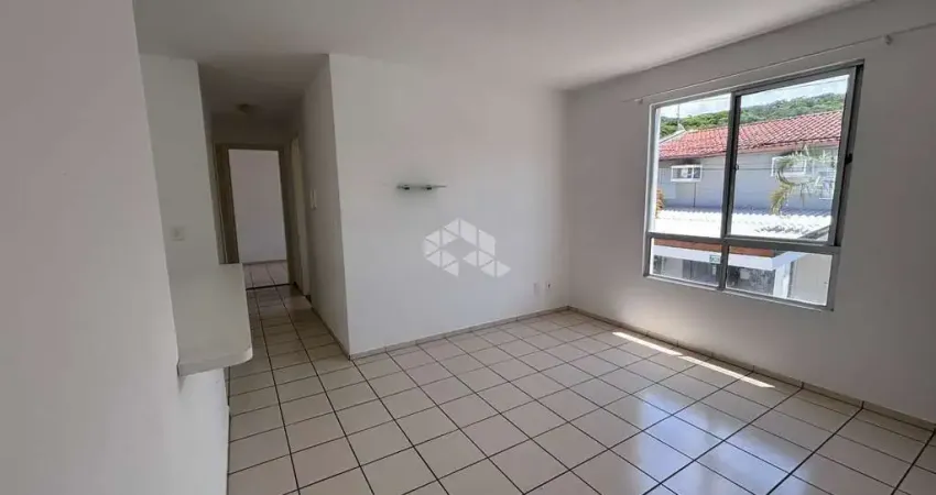 Apartamento com 3 quartos/dormitórios no bairro Sertão do Maruim, em São José - SC