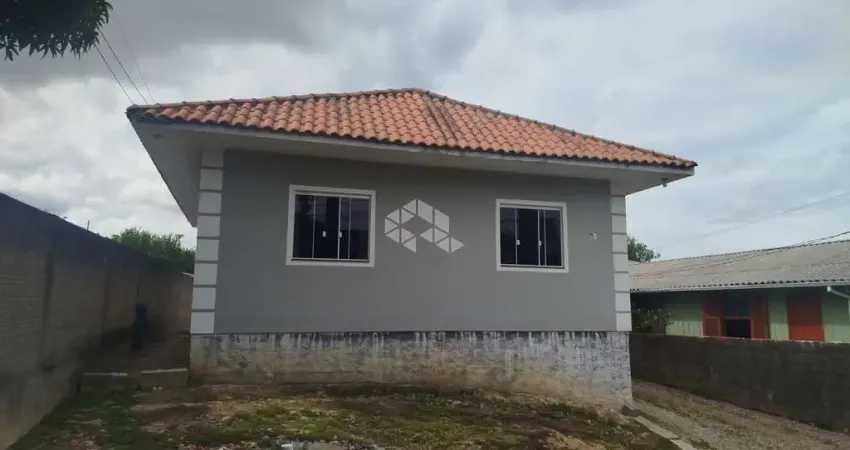 Casa com 2 quartos/dormitórios no bairro Tijuquinhas, em Biguaçu - SC