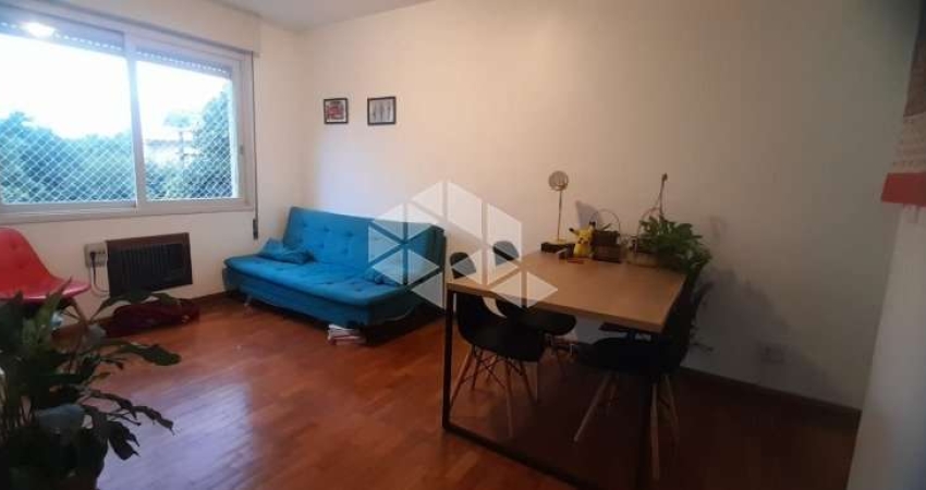 Apartamento 2 dormitórios com dependência de empregada no bairro Santana