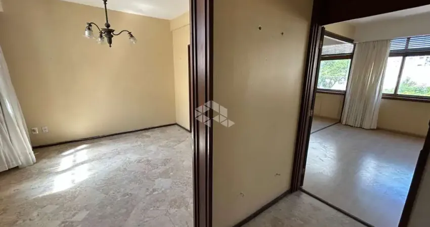 Apartamento com 3 quartos à venda na Avenida Venâncio Aires, 552, Farroupilha, Porto Alegre