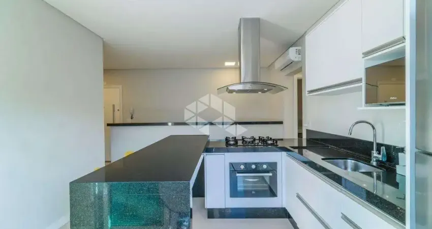 Duplex à venda em Mariscal, Bombinhas, com 3 suítes e vista para o mar