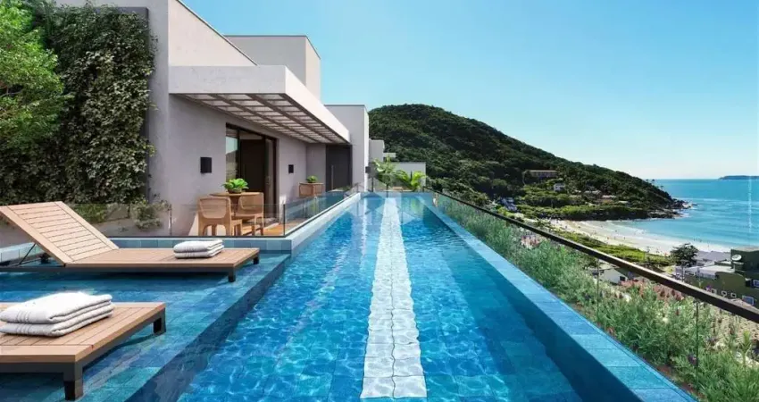 Casa com três quartos e vista mar em Quatro Ilhas Bombinhas SC
