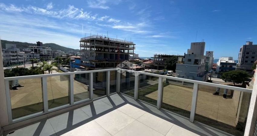 Cobertura duplex com tres suites no Mariscal em Bombinhas SC