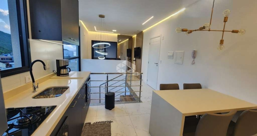 Excelente Duplex com Duas Suítes no Canto Grande, Bombinhas SC.