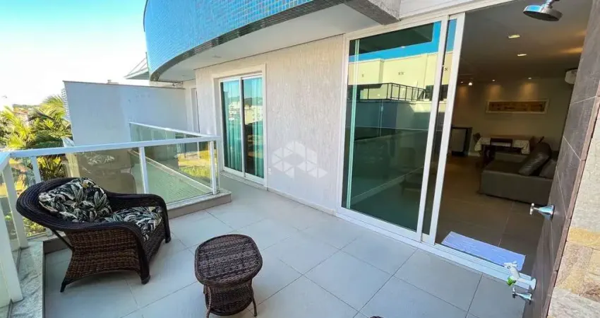 Cobertura mobiliada com três suítes em mariscal. bombinhas sc