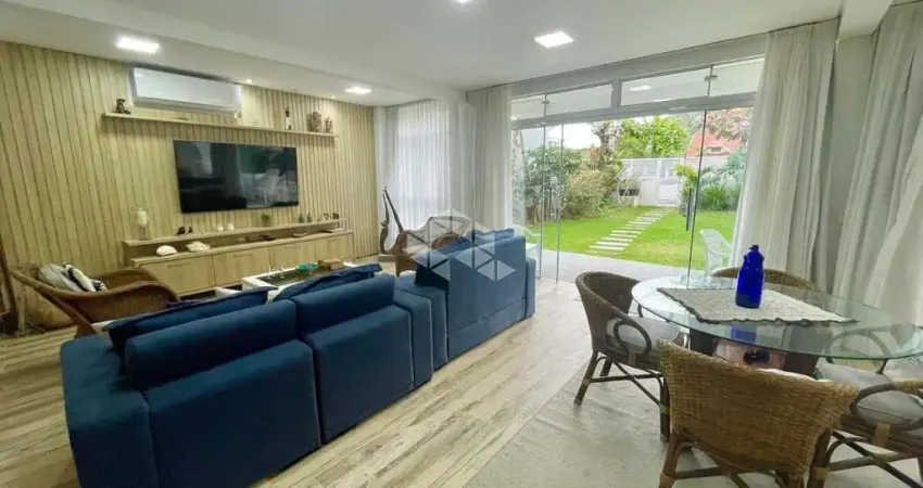 Casa em condomínio fechado com 3 quartos à venda na Rua Vereador Manoel José dos Santos, 159, Canto Grande, Bombinhas