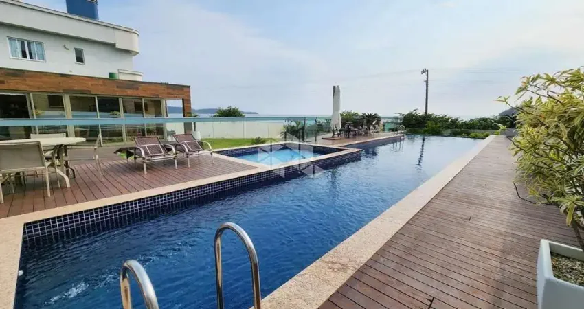 Apartamento com tres suites frente mar no centro de bombinhas sc