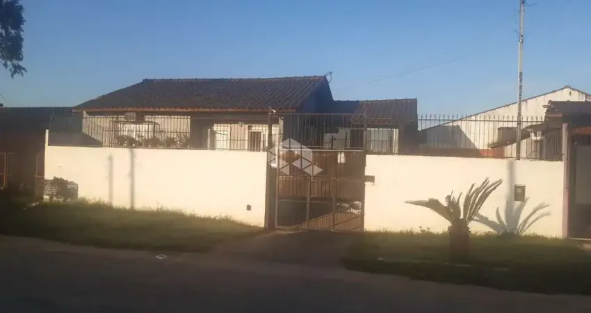 Casa 2 dormitórios com  61,60m²  bairro Umbu Alvorada