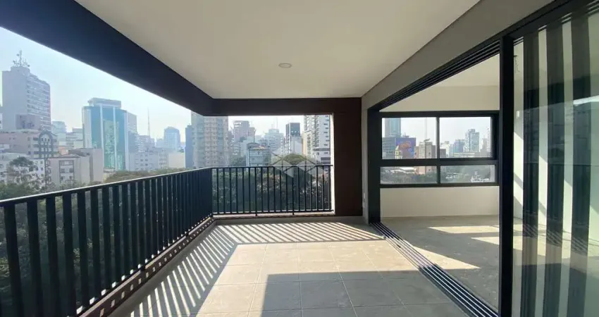 Apartamento com 2 dormitórios sendo uma suíte, 1 vaga de garagem e com depósito privativo