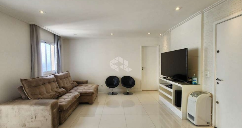 Viva o luxo e o conforto em uma espaçosa cobertura de alto padrão!