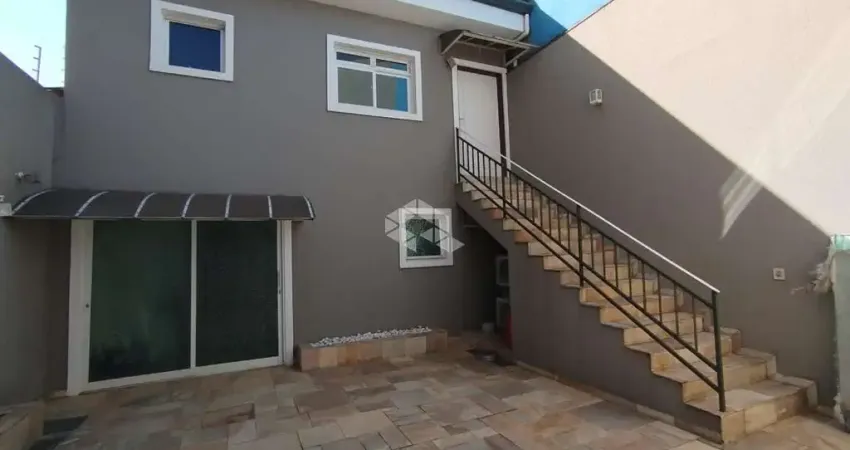 Casa comercal com 440 mts, reformada, mobiliada garagem 10 carros
