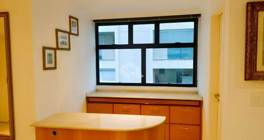 Sala Comercial à venda próximo a Avenida Paulista com 83m2 e 3 Vagas