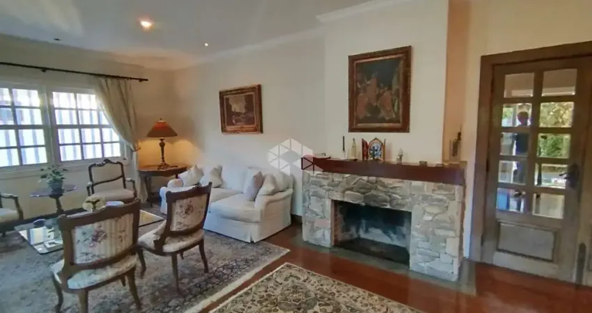 sobrado a venda 5 suites, 10 vagas, 3 salas, quintal OPORTUNIDADE, Sumare