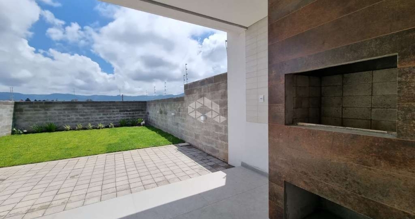 Casa nova á venda com 03 quartos e 01 suite pertinho  da UFSM em Camobi, Santa Maria