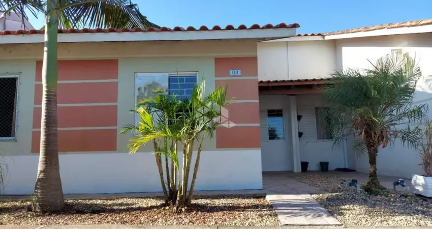Casa com 2 quartos, dois banheiros à venda no condomínio residencial Moradas do Clube no Bairro Cerrito em Santa Maria