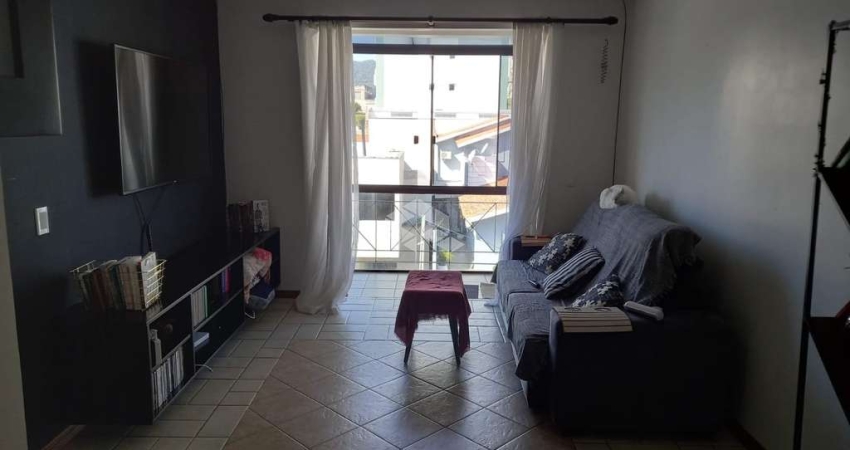 Apartamento 2 Dormitórios à Venda no Bairro Menino Jesus, Santa Maria - RS