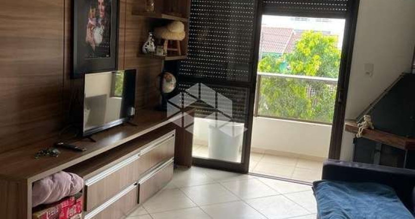 Apartamento à venda em Camobi - Santa Maria com 1 quarto e vaga de garagem